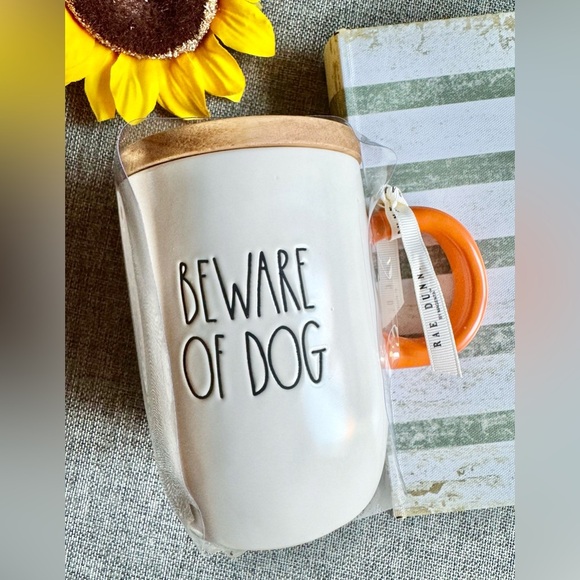 New Rae Dunn Halloween BEWARE OF DOG Ceramic Coffee Mug Cup w/ Wooden Lid - Picture 1 of 6